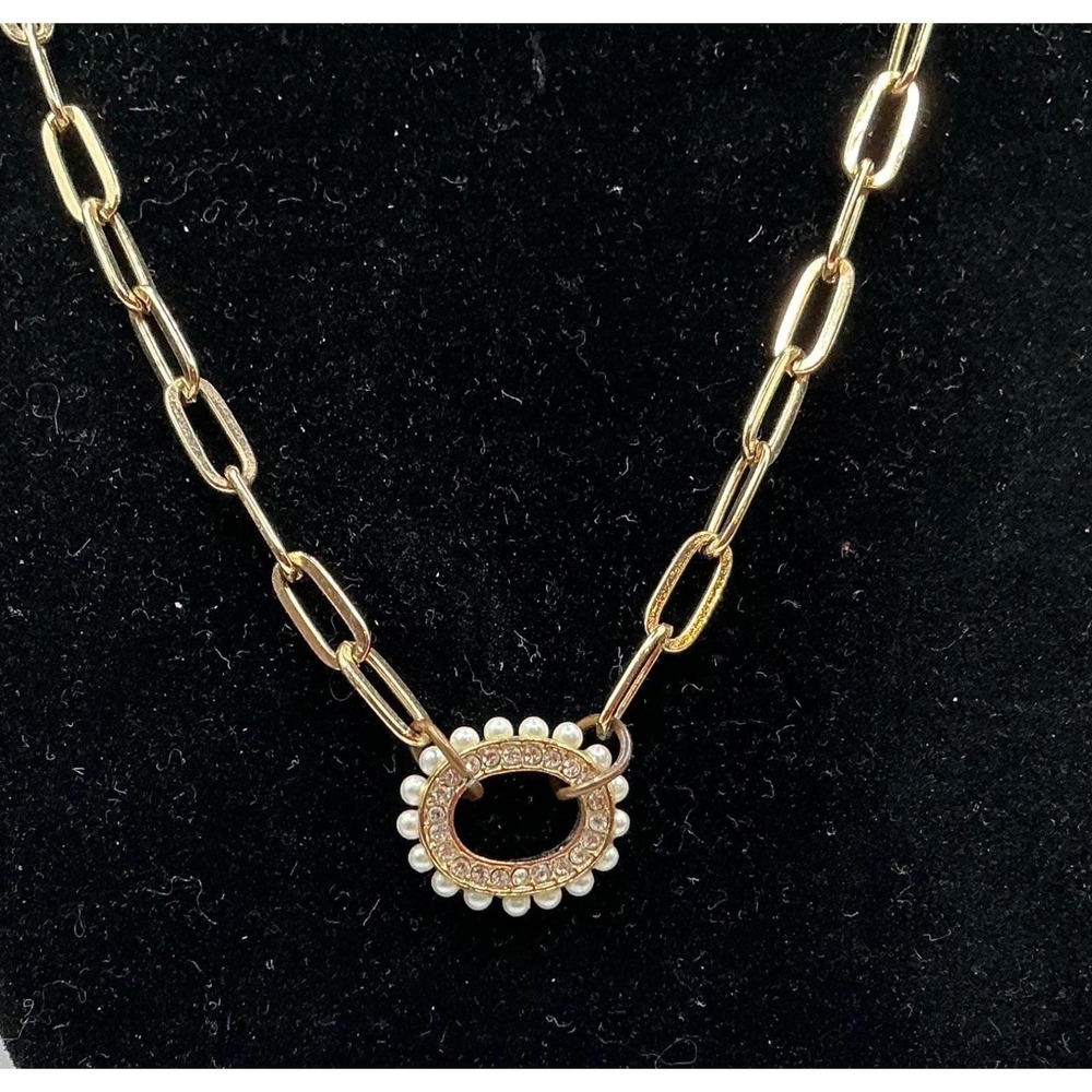 Gold Tone Link Chain Necklace w Pearl Toggle Pendant |‎ Styled Statement